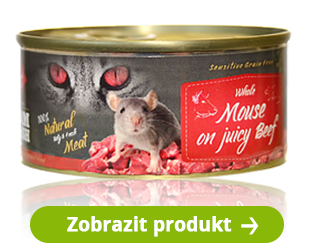 Farm Fresh cat whole mouse on juicy beef konzerva